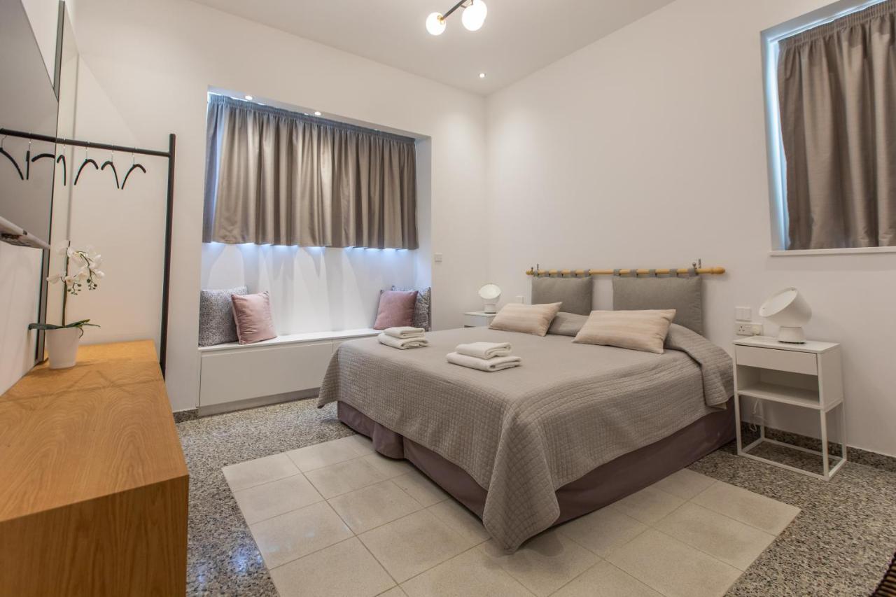 - Unique Staying In Centre Pafos